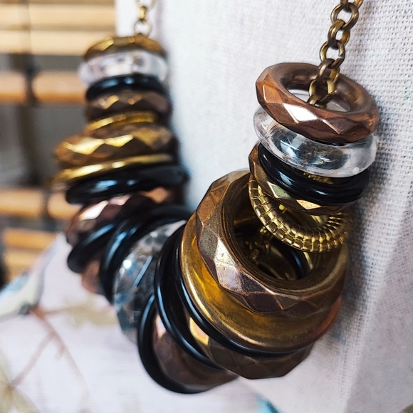 Clear Faceted Chunky Acrylic and Mixed Metal Ring Disc Brass Tone Necklace - Picture 3 of 13